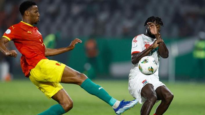 أجيبو كامارا من مباراة جامبيا
