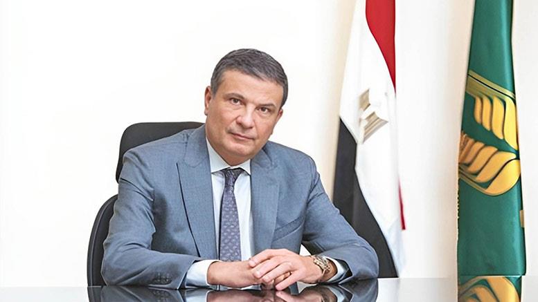 علاء فاروق رئيس البنك الزراعي