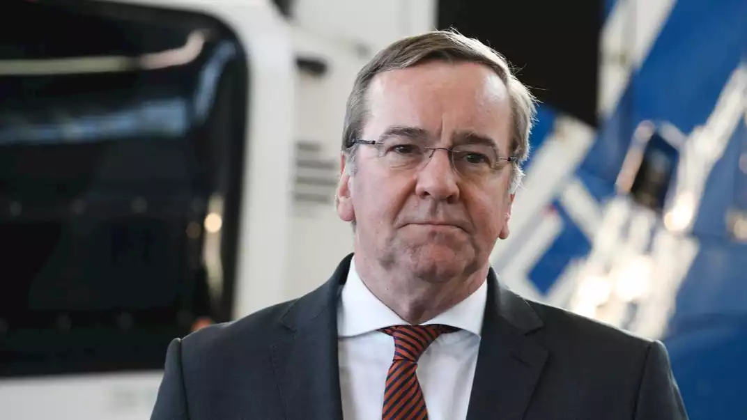 وزير الدفاع الألماني: البرلمان ينظر غدا في مشاريع تسليح بقيمة 50 مليار يورو