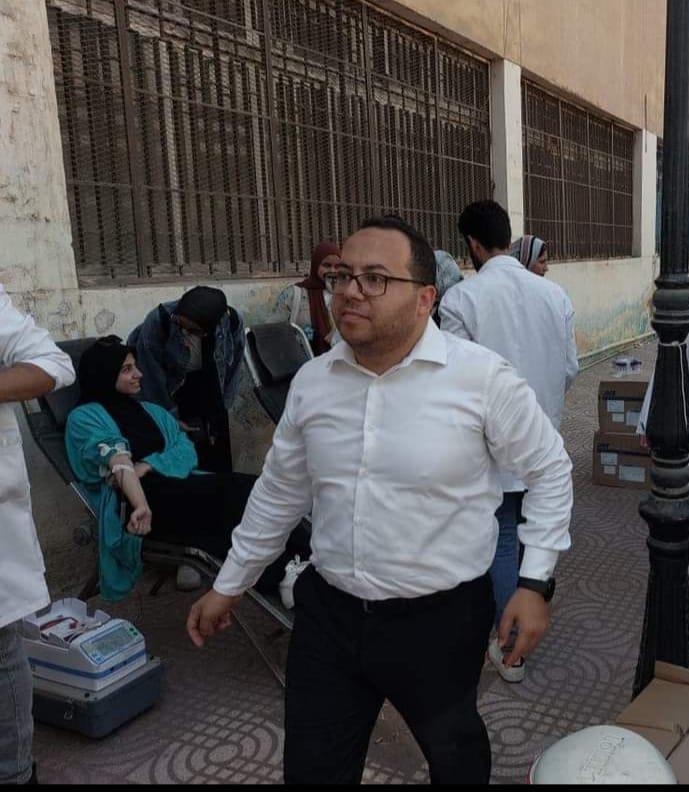 الدكتور أنور شاهين