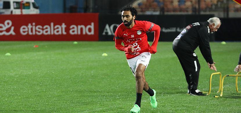 حسين الشحات لاعب نادي الأهلي