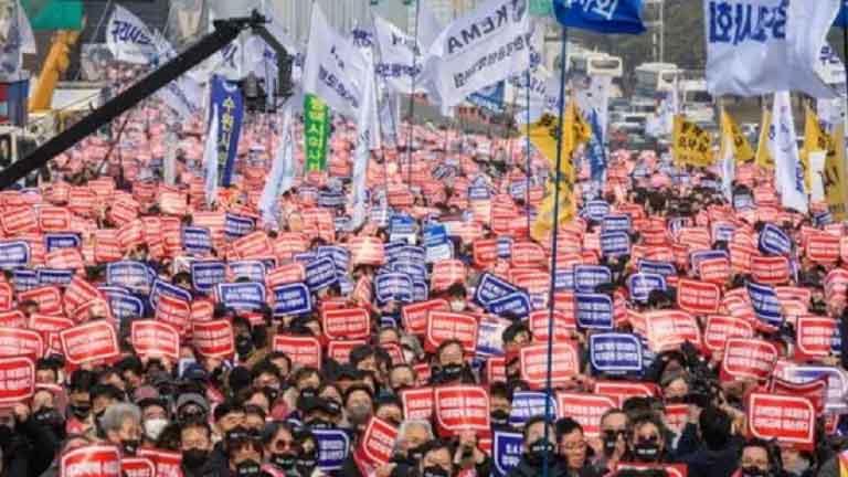 إضراب  في العاصمة الكورية الجنوبية