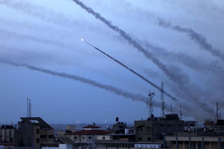 رويترز 5 صواريخ أُطلقت من شمال العراق باتجاه قاعدة