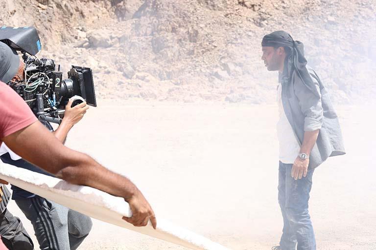 محمد إمام في كواليس فيلم اللعب مع العيال