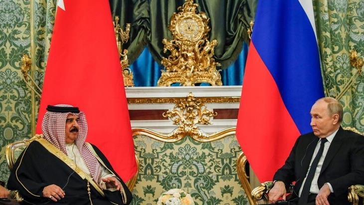الرئيس الروسي وملك البحرين