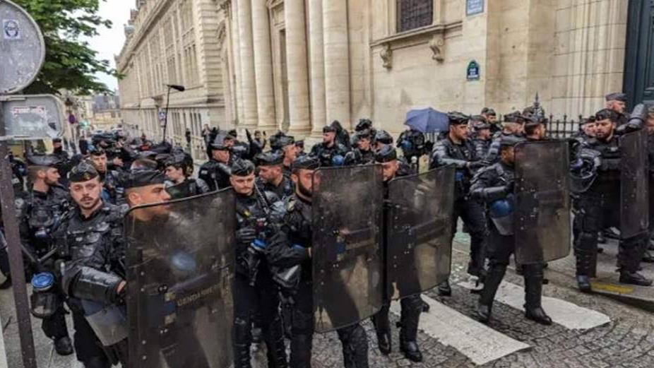 الشرطة تقتحم جامعة ''سيانس بو'' الفرنسية