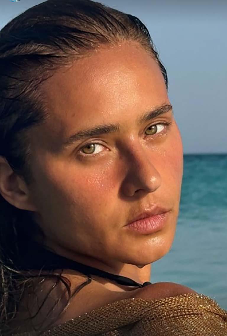 نيللي كريم_1