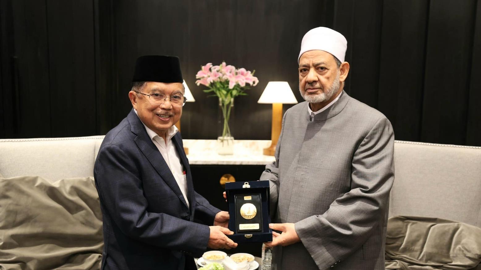 الدكتور أحمد الطيب ويوسف كالا، نائب رئيس إندونيسيا