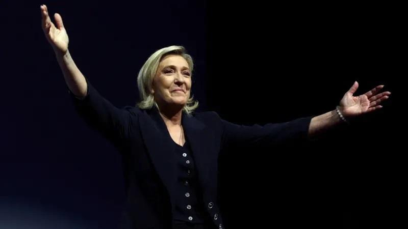 مارين لوبان زعيمة اليمين المتطرف الفرنسي