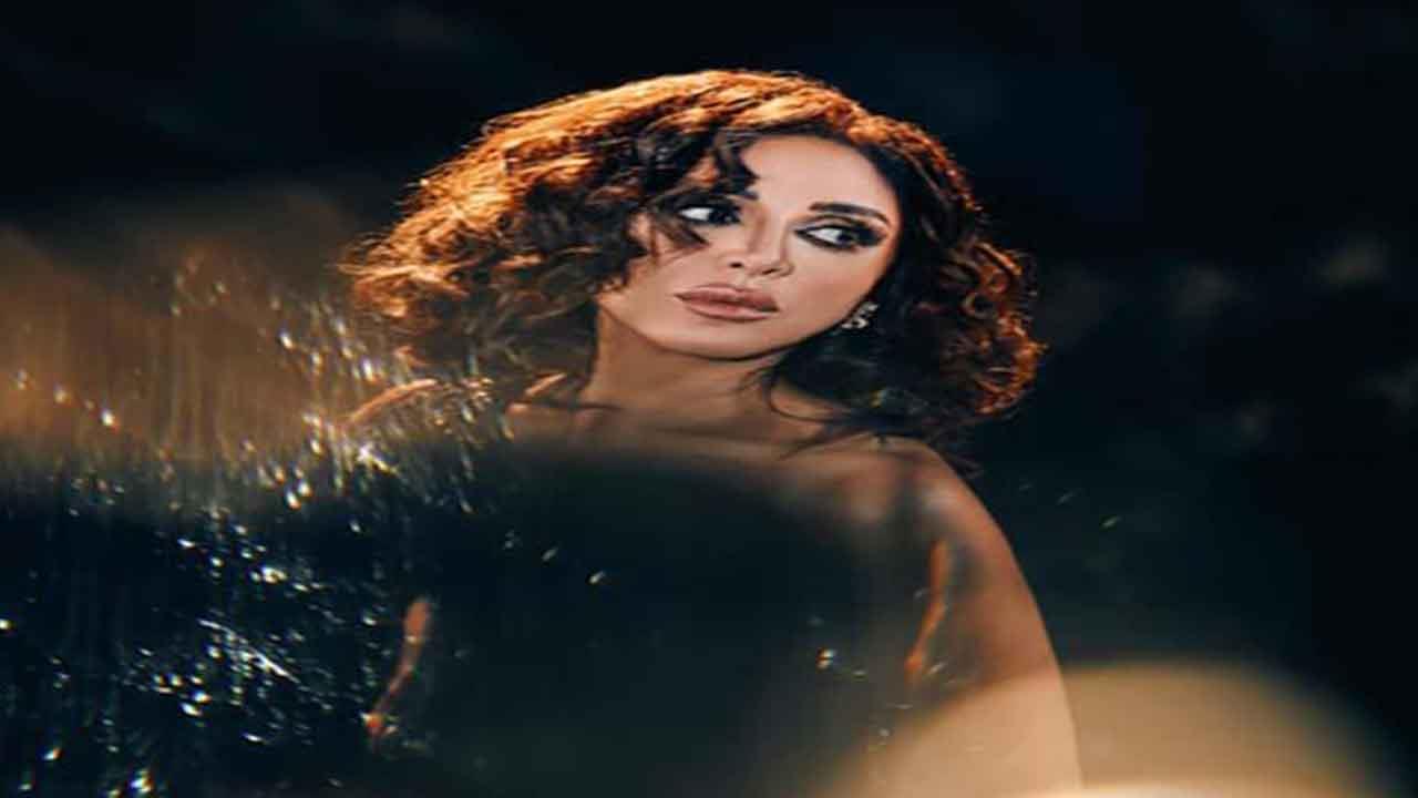 الفنانة أنغام