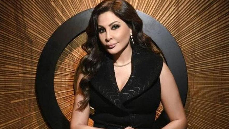 الفنانة إليسا