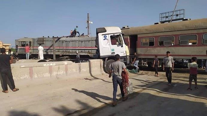 حادث قطار بمزلقان برج العرب