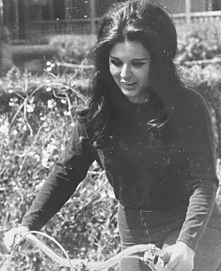 سعاد حسني من كواليس فيلم الحب الضائع