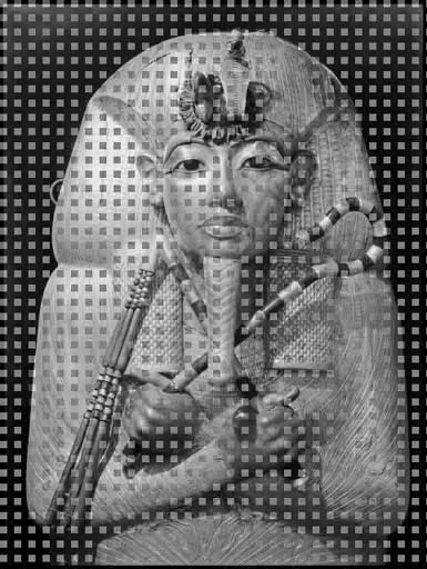 قناع توت عنخ آمون