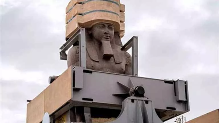 نقل تمثال الملك رمسيس الثاني (1)