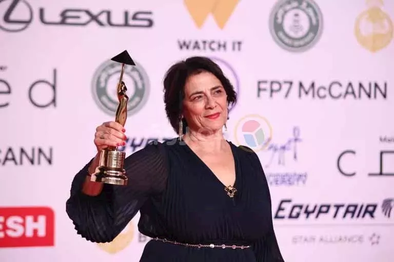 القاهرة السينمائي يكرم هيام عباس.. وتعلق أشارك هذا التقدير مع الأطفال الذين حرموا من أحلامهم _2