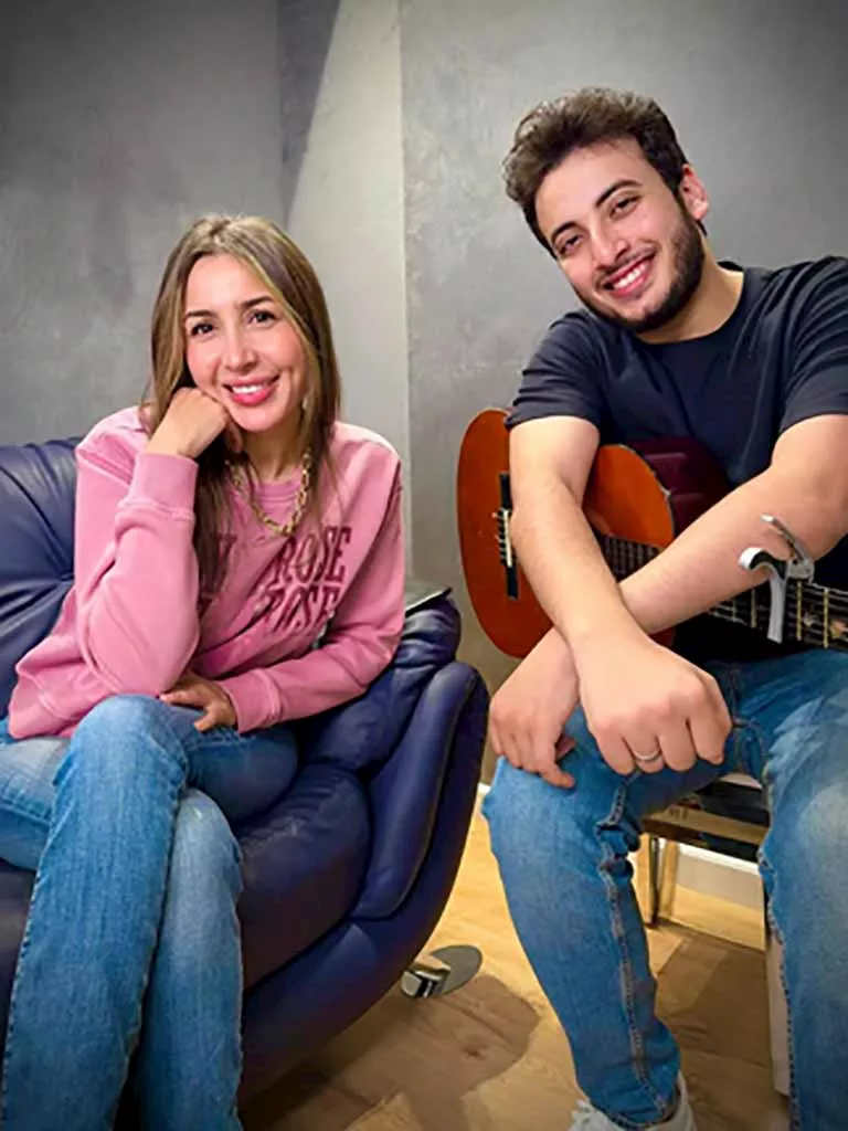 جنات والحسن عادل من كواليس كليب الليلة حلوة