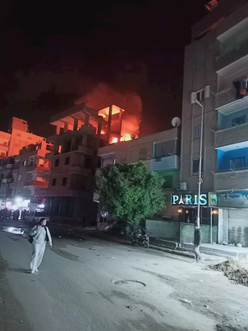 حريق بعقار تحت الإنشاء 