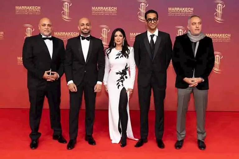 منى زكي و صناع فيلم الست