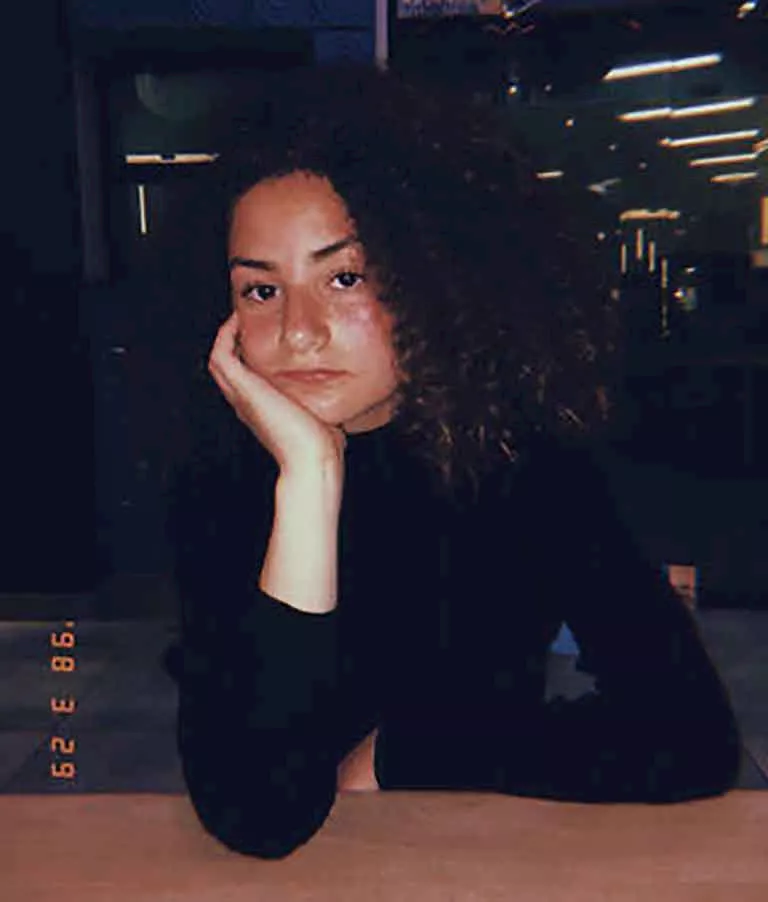 الفنانة ملك حسن (2)