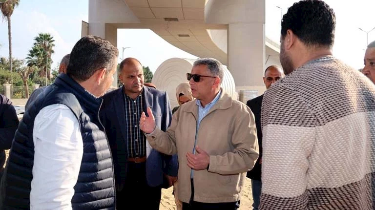 محافظ الإسماعيلية يتفقد السوق الحضري بحي أول  (2)