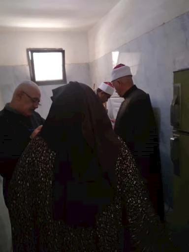 توزيع لحوم صك الإطعام على الأسر الأولى بالرعاية فى أبوصوير (2)