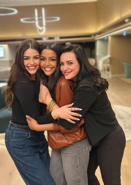 اسماء ابو اليزيد وهنادي مهنا وريهام عبدالغفور