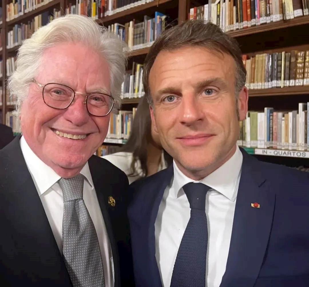 حسين فهمي ورئيس فرنسا ايمانويل ماكرون 