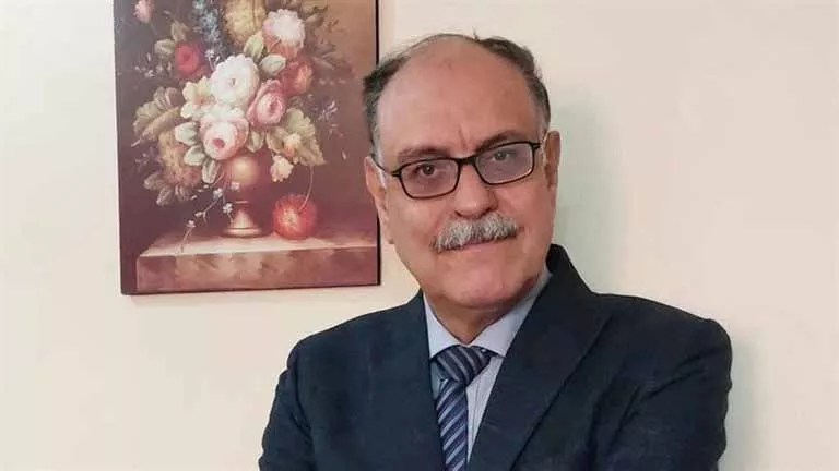 وفاة شقيقة الفنان هشام منصور_10