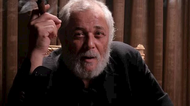 أسرة محمود عبدالعزيز تفجر مفاجأة بشأن طليقته