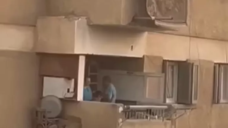 التحقيق مع والدَي طفل بعد انتشار فيديو صادم لضربه بالعاشر من رمضان