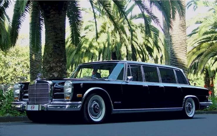 سيارة العائلة المالكة المغربية