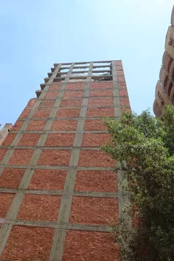 مصدر بالجيزة يكشف أسباب إزالة 6 أبراج مخالفة بحي الهرم (1)