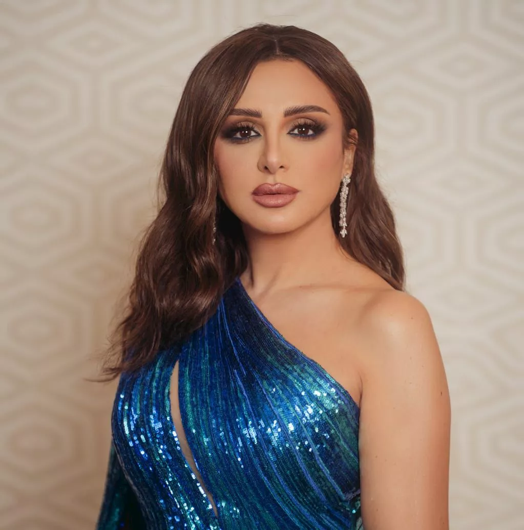 محمود سعد  أنغام أخدت علقة جامدة وهتقعد في المستشفى أسبوع كمان