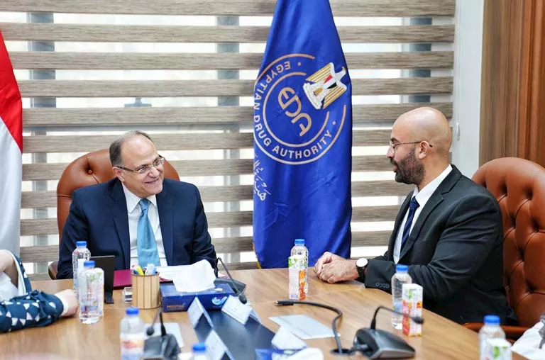 هيئة الدواء المصرية تبحث مع P&G تيسير إجراءات تسجيل واستيراد المستحضرات الدوائية (2)