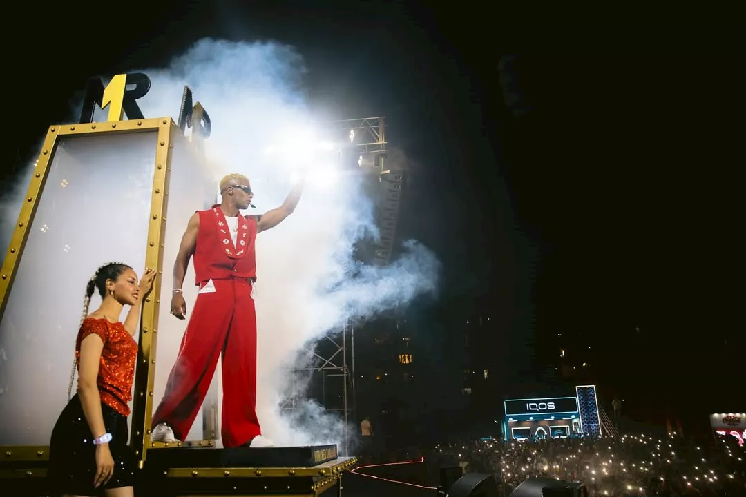 محمد رمضان ينشر صورًا من الحفل الغنائي