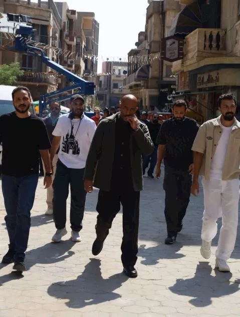 محمد رمضان يشارك جمهوره صورة من كواليس مسلسل عشماوي