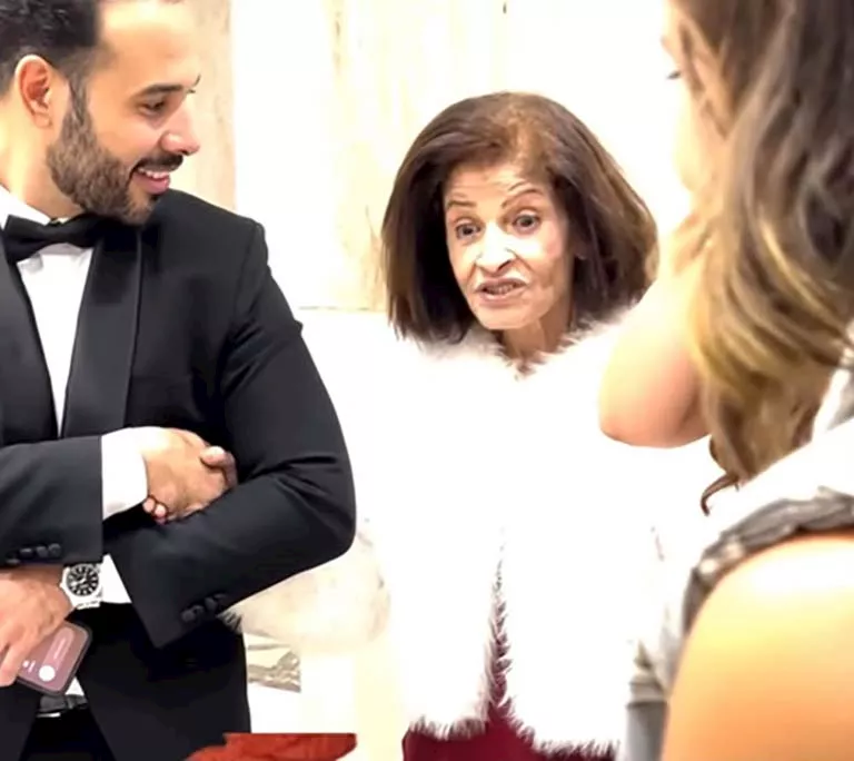 ظهور جديد للفنانة عائشة الكيلاني (2)