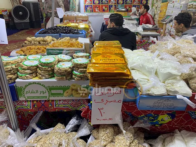 أسعار السلع الغذائية والياميش في معرض أهلا رمضان بفيصل (15)