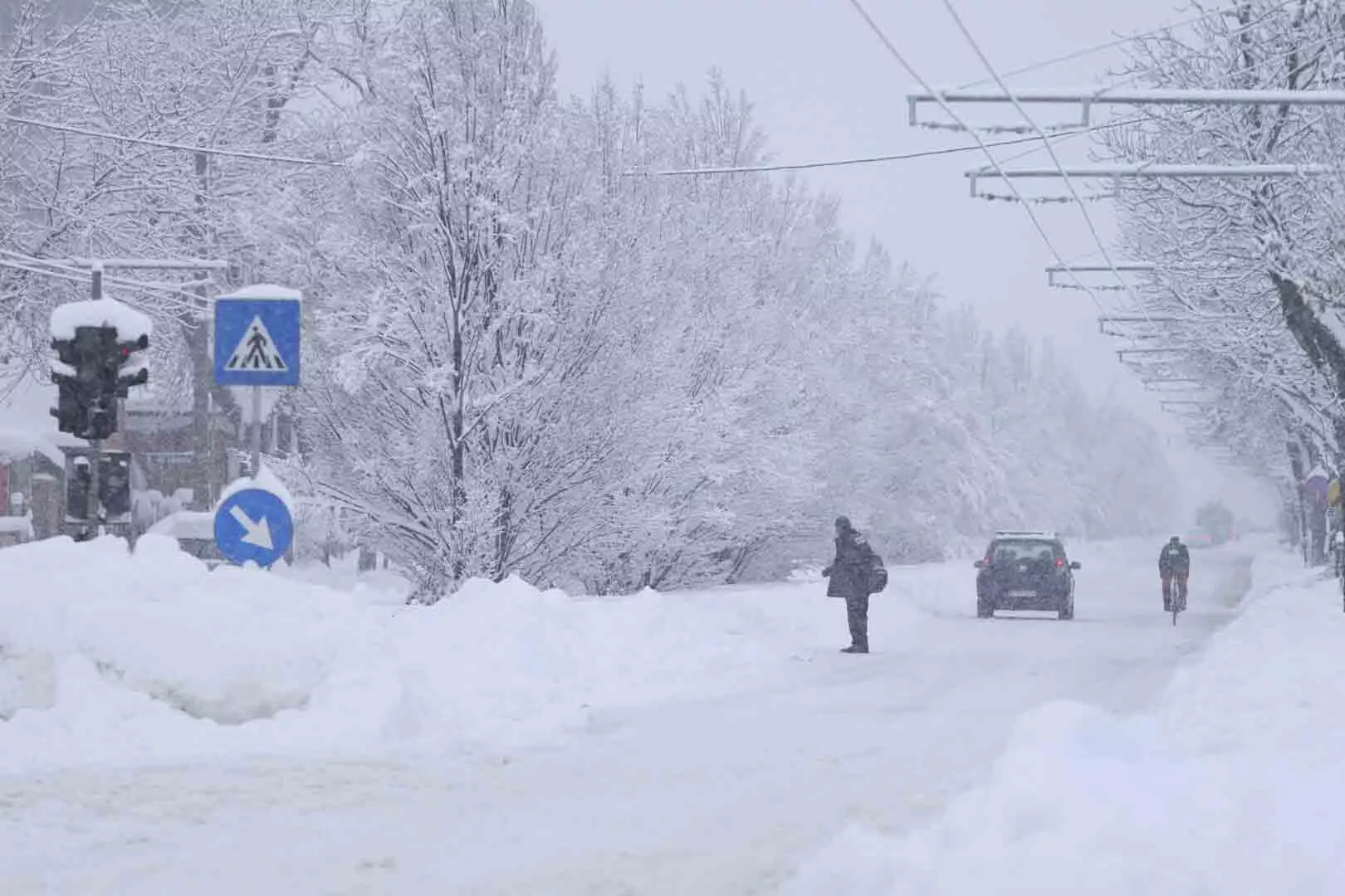 INSTANT_ZAPADA_BUCURESTI_00_INQUAM_Photos_Octav_Ganea