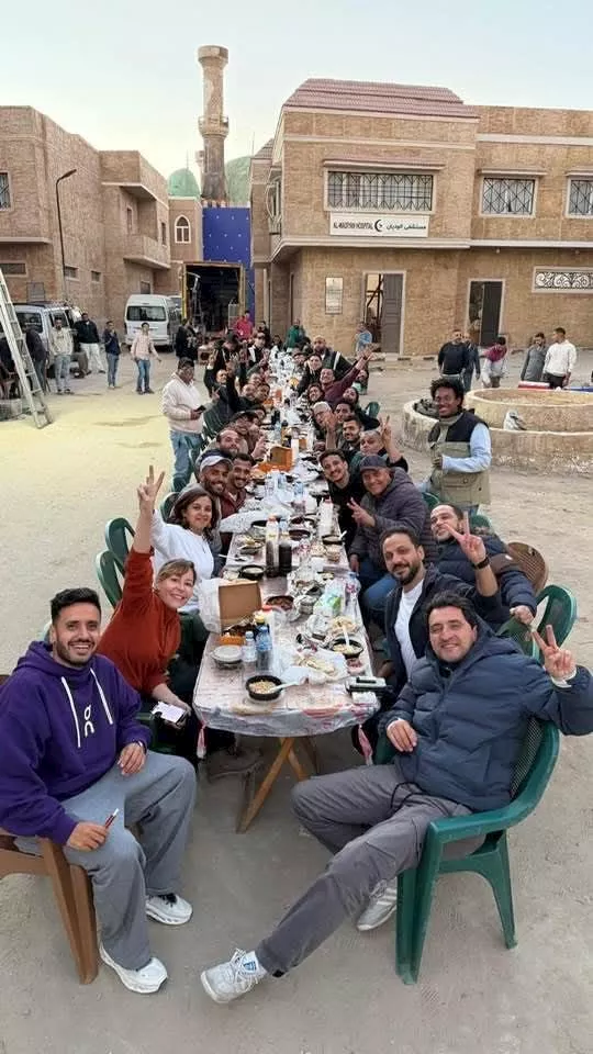 افطار العاملين بمسلسل صحاب الأرض
