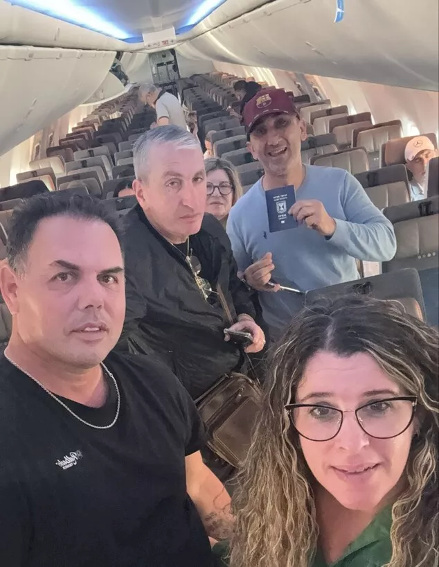 صورة 1 عالقون