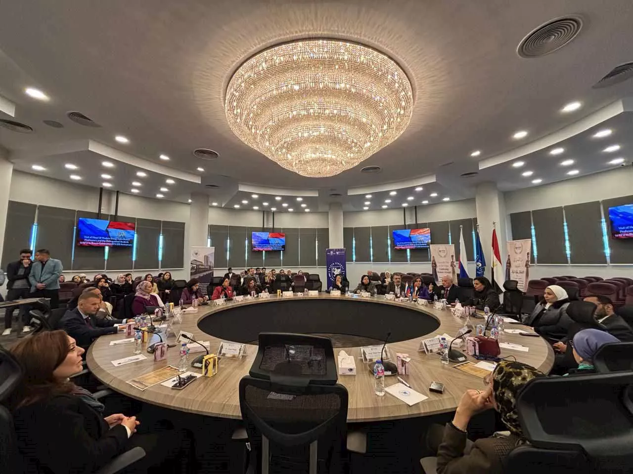 القومي للمرأة يشارك في احتفالية جامعة كازان الفيدرالية بالقاهرة  (2)