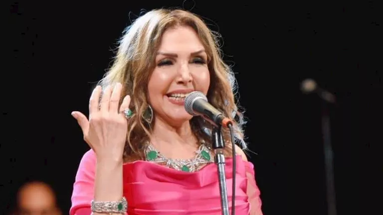 الفنانة نادية مصطفى
