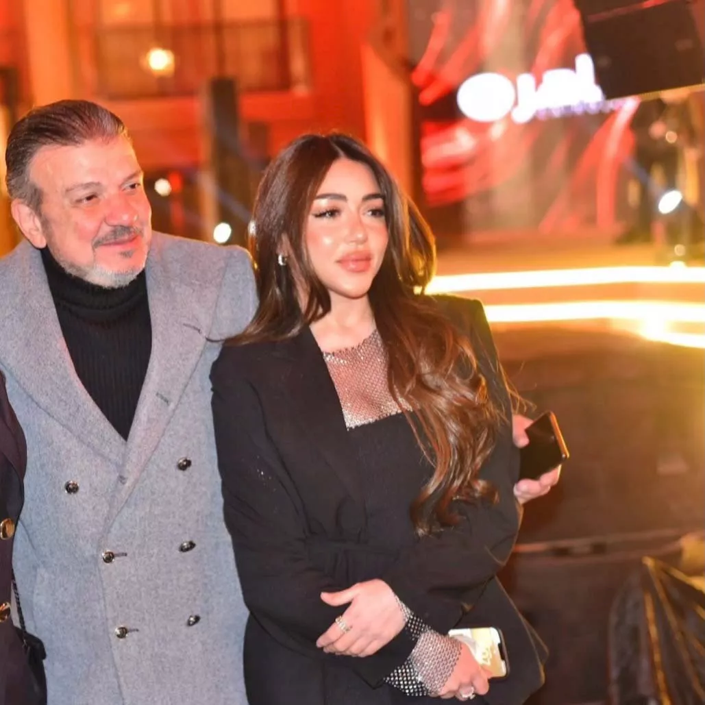 برفقة والدها وشقيقتها.. سارة تنشر صورا عبر 