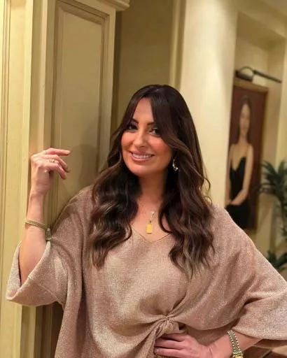 سندريلا.. نرمين الفقي بإطلالة ربيعية أنيقة تخطف الأنظار