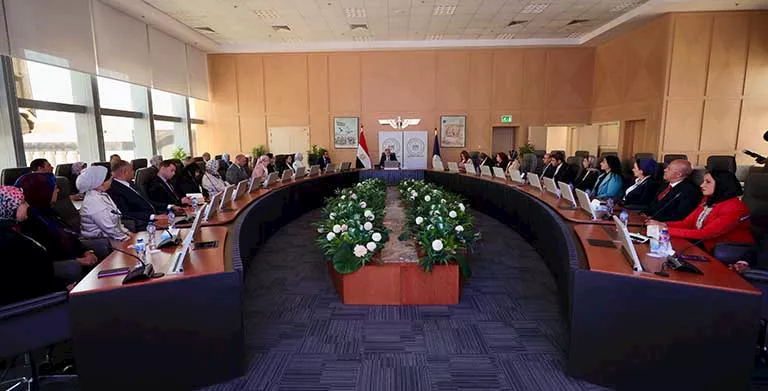 شريف فتحي وزير السياحة والآثار