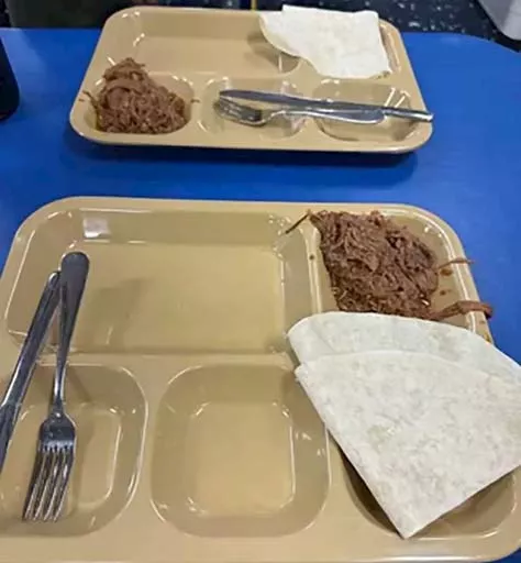 تضارب أمريكي حول وفرة طعام الجنود بسفن الشرق الأوسط (2)