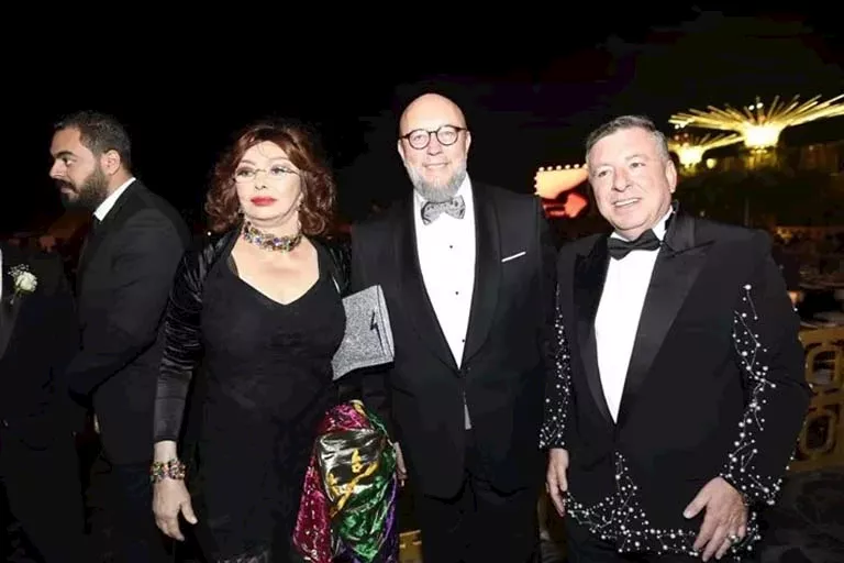 أول ظهور لـ نبيلة عبيد بعد أزمتها مع زوجة هاني شاكر - صور_2