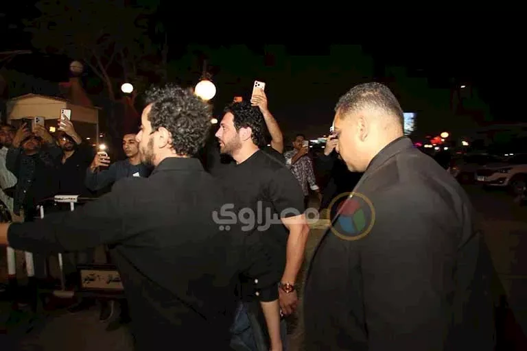 حسن الرداد في عزاء والد حمدي الميرغني_4
